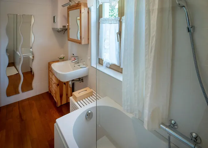 Hisa Pri Poetu Sempeter pri Gorici